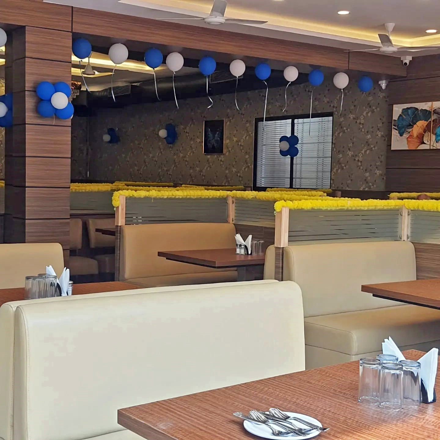 Dining Bays